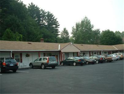 Wagon Wheel Inn 레녹스 외부 사진